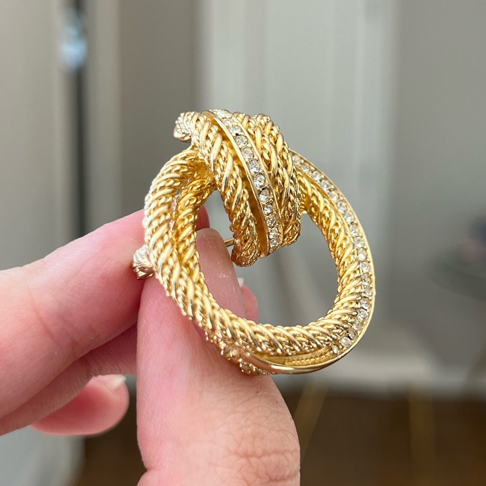 SOLD Vintage Christian Dior Chain Knot Rope Braided Gold Brooch Earrings Set - Picture 7 of 16